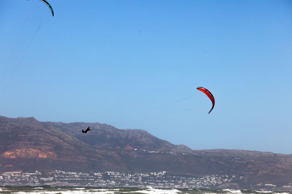 Flysurfer Sonic 4