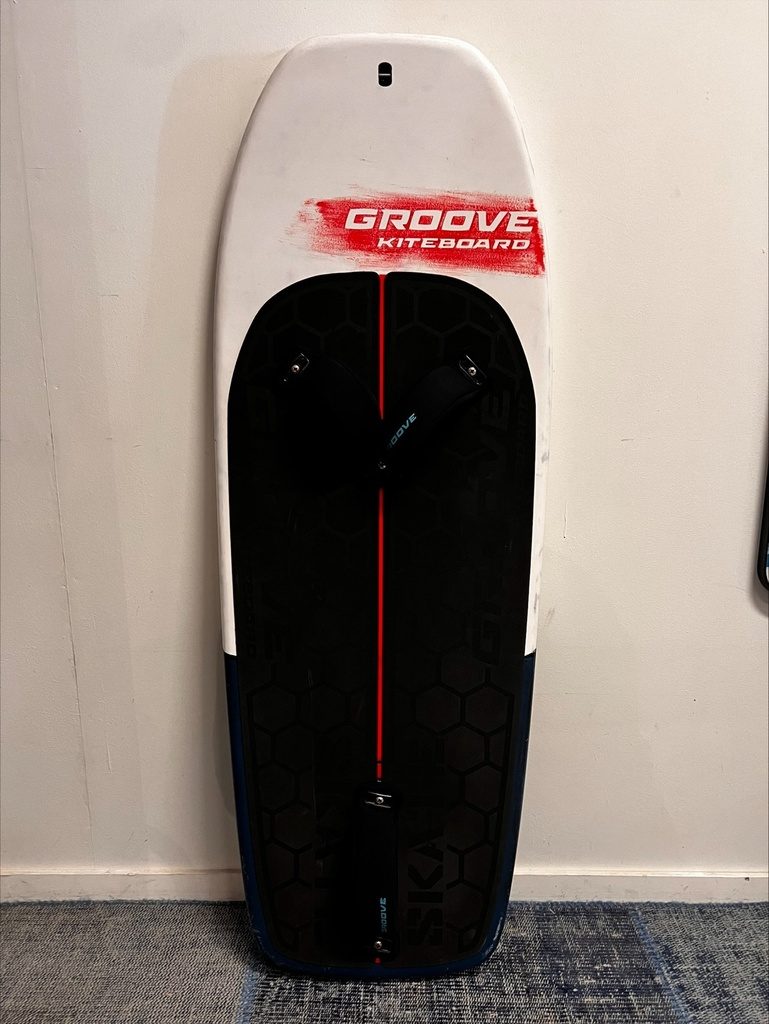 Groove Skate Carbon Kitefoilboard 130